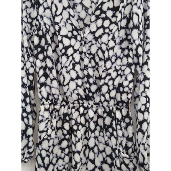 Eight Sixty Women size Small Casual Dress with pockets Black White & Purple - Picture 2 of 6